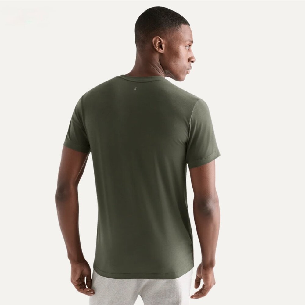 NWT NOBULL Men's Dark Army T-Shirt (Medium) - Picture 2 of 6